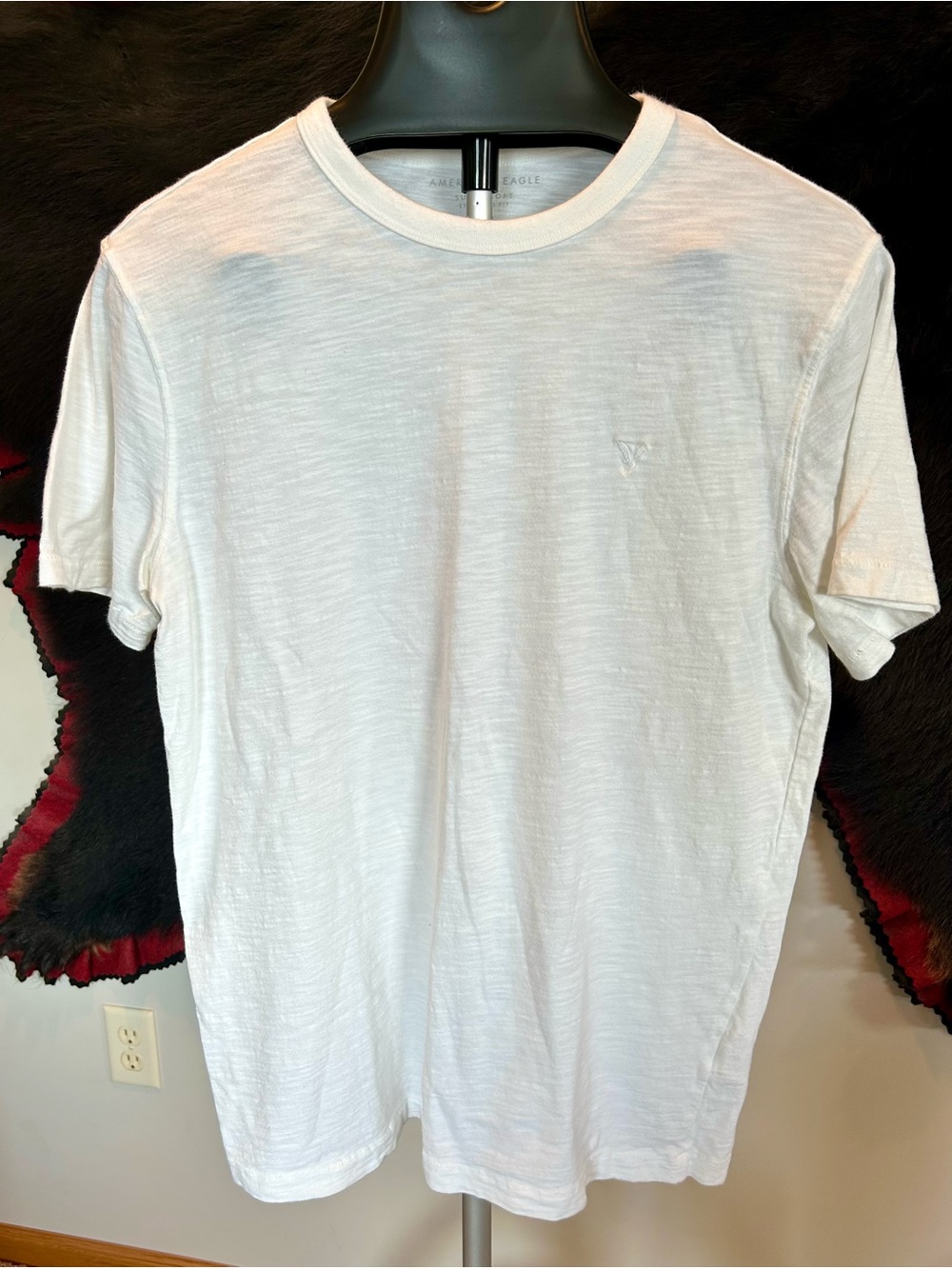 American Eagle Outfitters White Crew Neck Super Soft Men's T-Shirt